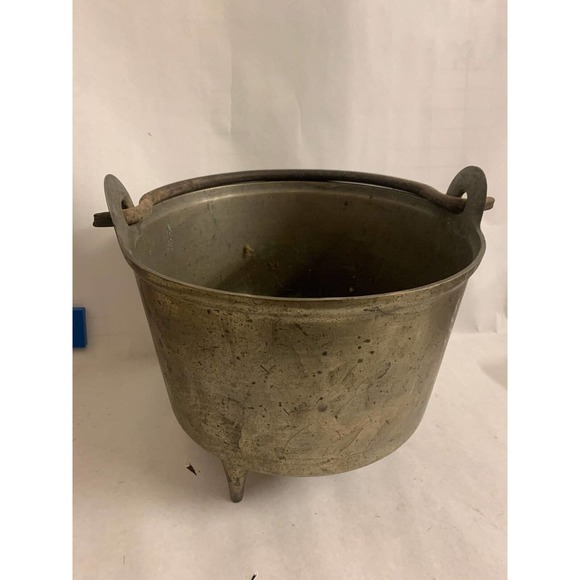 Heavy Antique Brass fire lof holder Cooking Pot Vintage Witches cauldron J...
